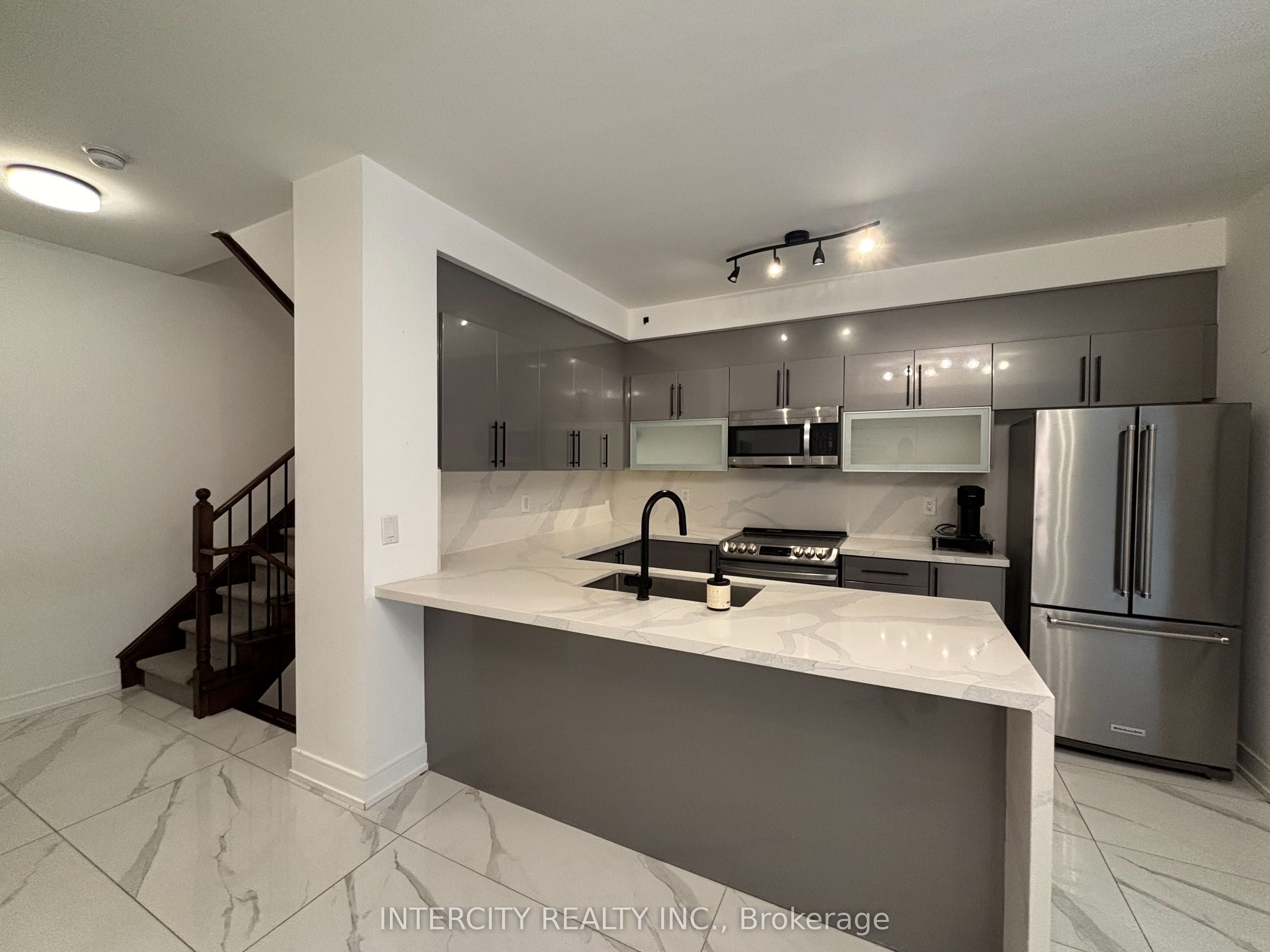 8-7 Brighton Place, Vaughan, ON, L4J 0H1 photo 4