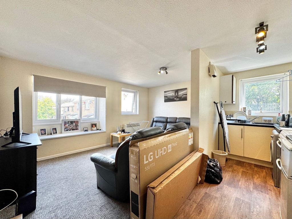 Additional image 3 of 2 bed flat for saleCollingwood Avenue, Newport NP19