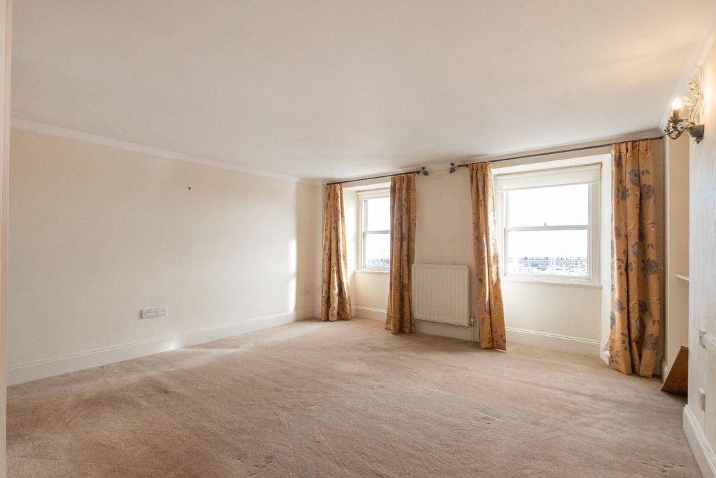Additional image 8 of 4 bed semi-detached house for saleGlategny Esplanade, St Peter Port GY1