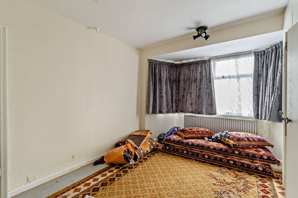 Additional image 3 of 3 bed semi-detached house for saleLodore Gardens, London NW9