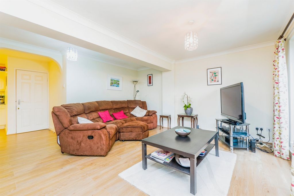2 bed flat for saleConway Road, Cardiff CF11 photo 4