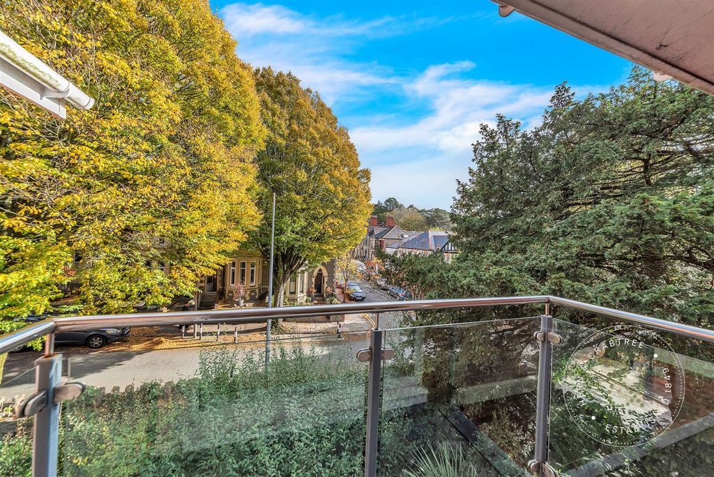 2 bed flat for saleClive Hall Court, Clive Road, Canton, Cardiff CF5