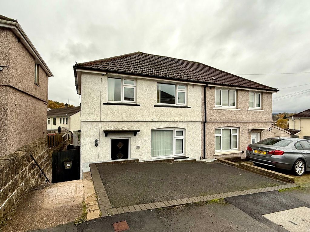 3 bed semi-detached house for saleGraig Park Road, Newport NP20