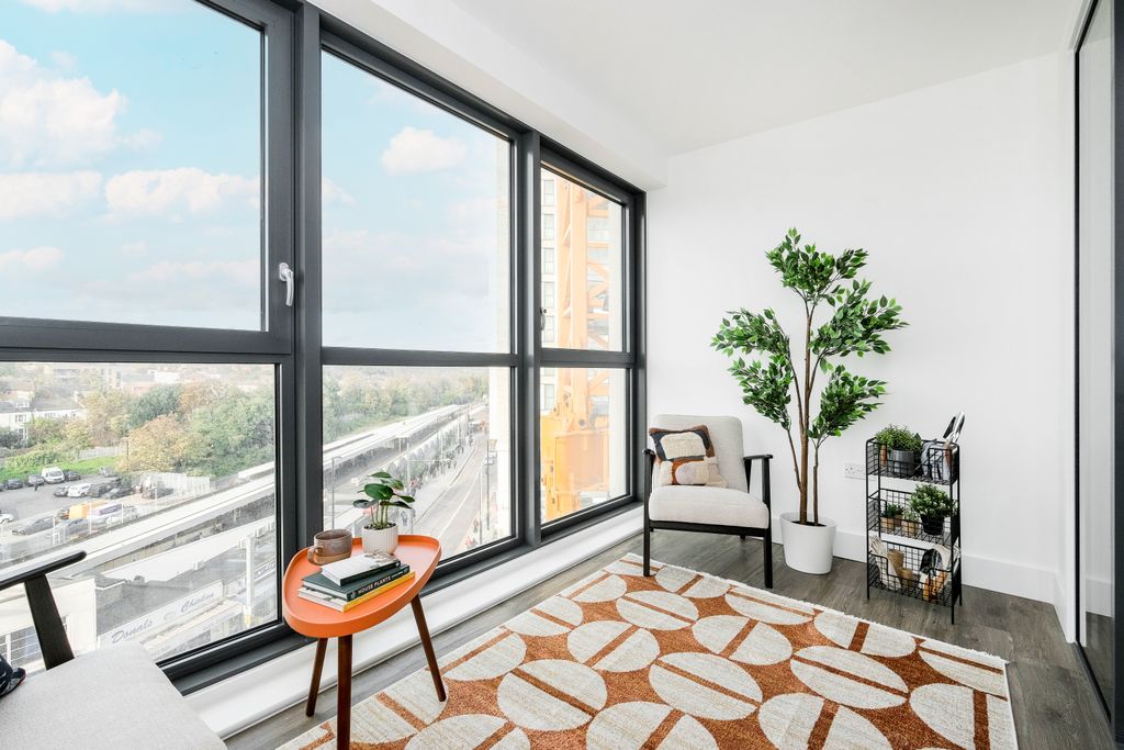 Additional image 10 of 3 bed flat for salePoplar Walk, Croydon CR0