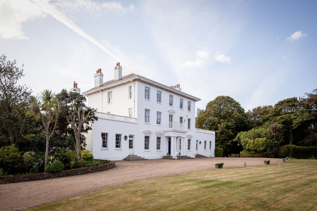 Additional image 2 of 7 bed detached house for saleNorth Clifton, St. Andrew, Guernsey GY1