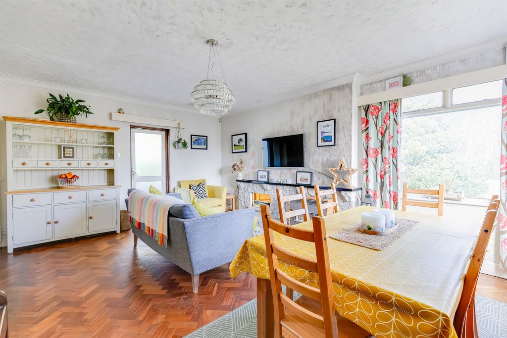 Additional image 12 of 4 bed detached house for saleSouth Rise, Llanishen, Cardiff CF14