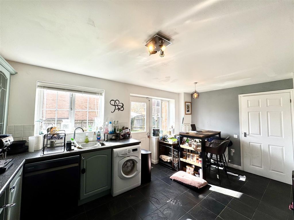 Additional image 7 of 4 bed detached house for saleWoodpecker Close, Rogiet, Caldicot NP26