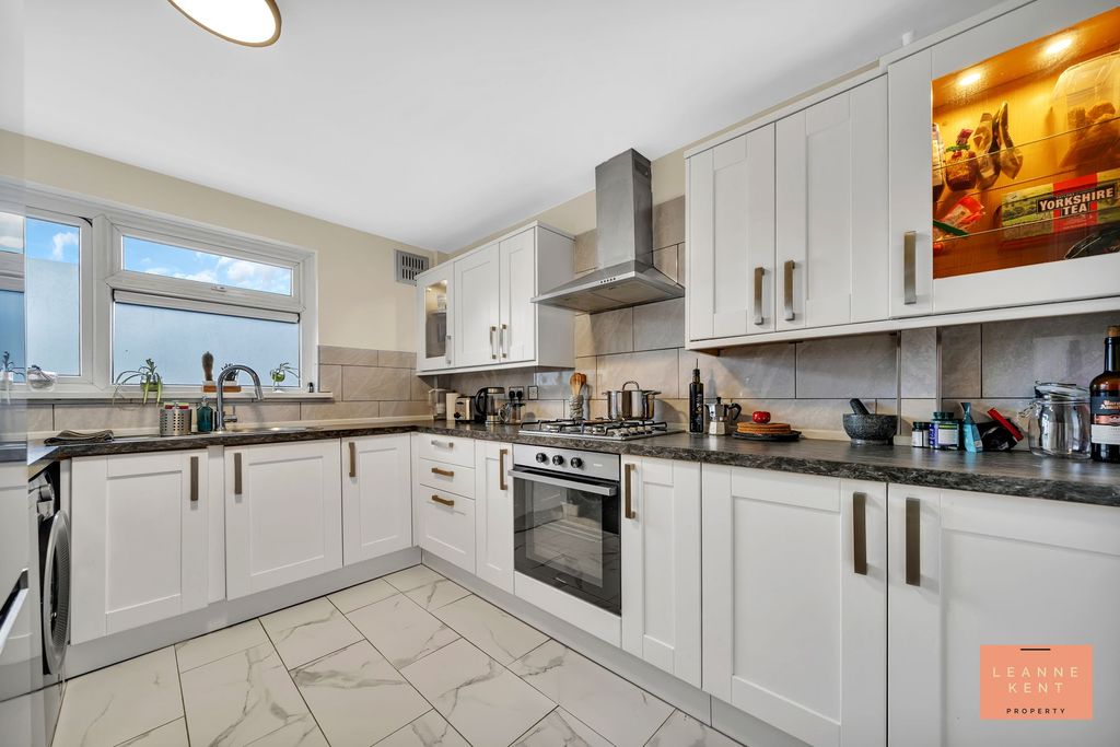 Additional image 3 of 3 bed flat for saleOak House, Hollybush Estate, Cardiff CF14