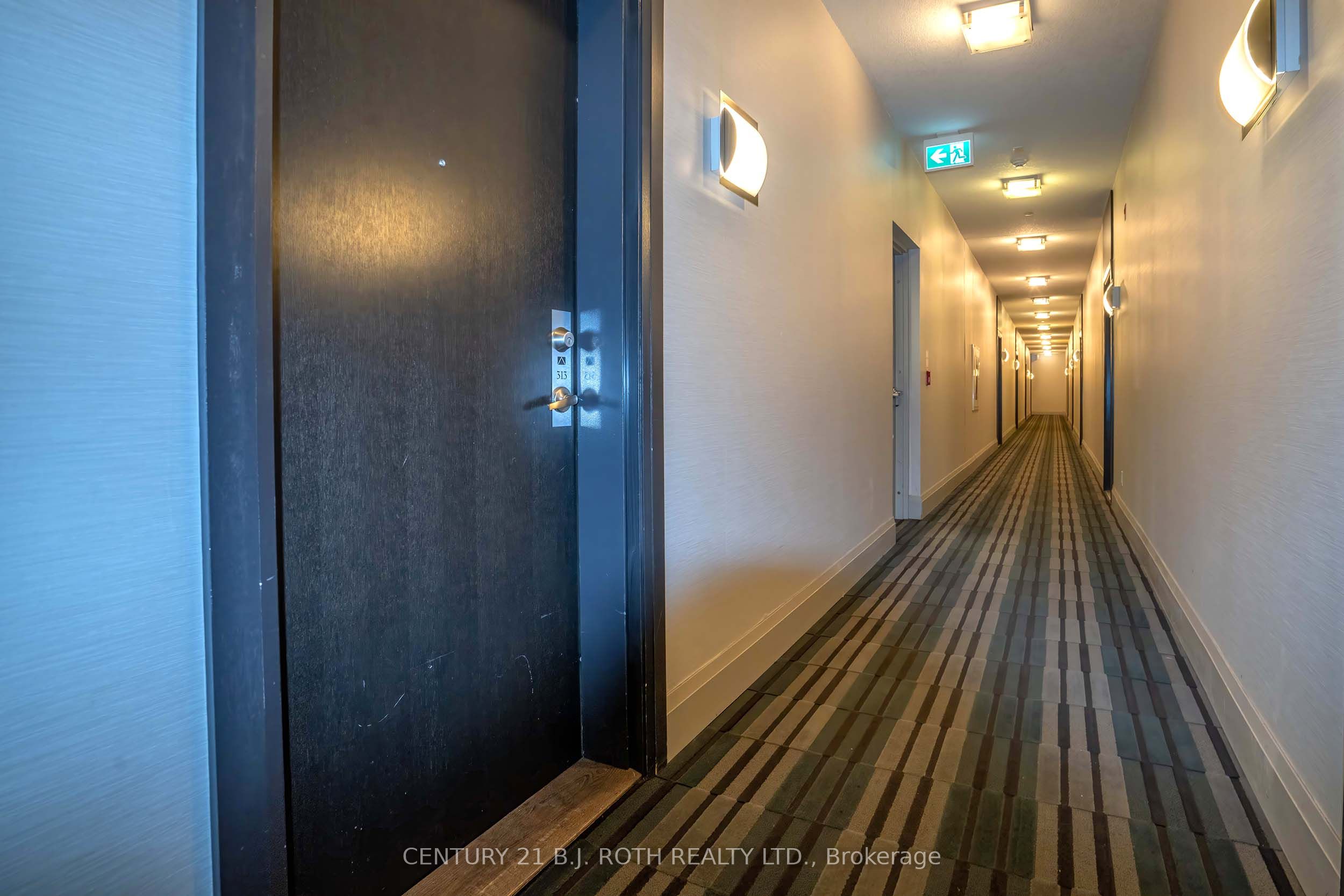 Additional image 4 of 313-15277 Yonge Street S, Aurora, ON, L4G 1Y3