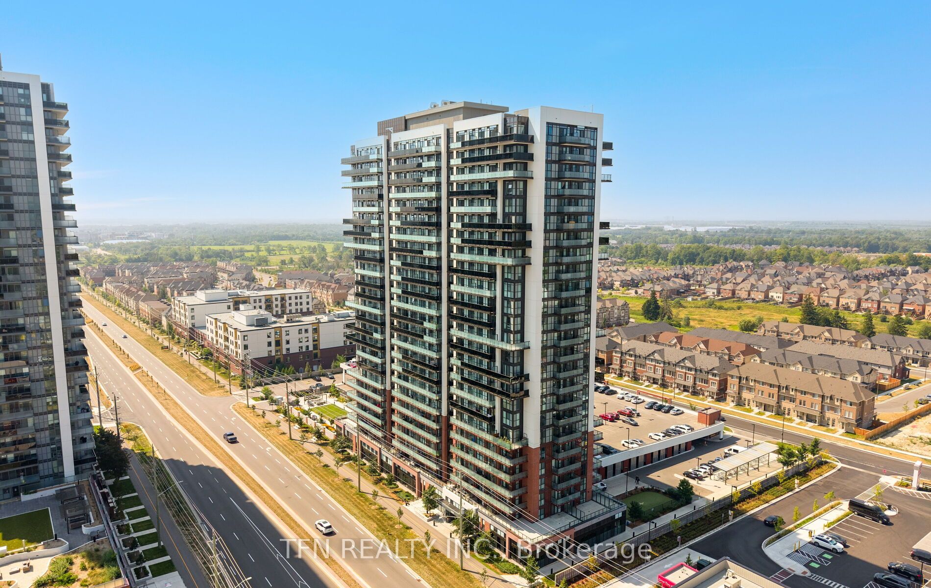 219-2550 Simcoe Street N, Oshawa, ON, L1L 0R5 photo 3
