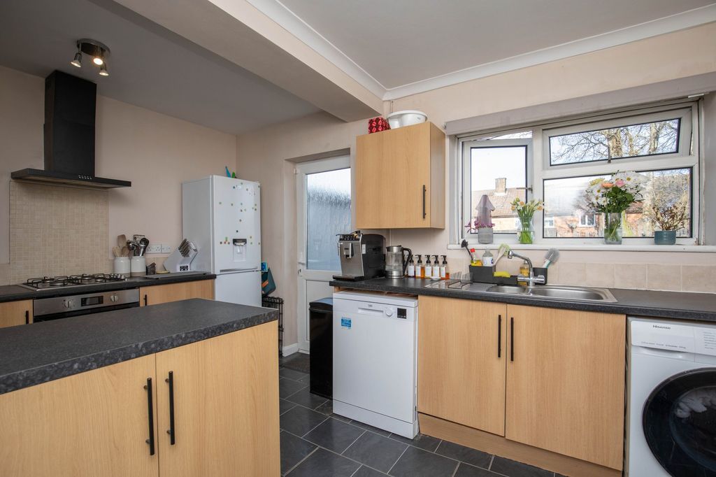 Additional image 9 of 3 bed semi-detached house for saleChard Avenue, Llanrumney CF3