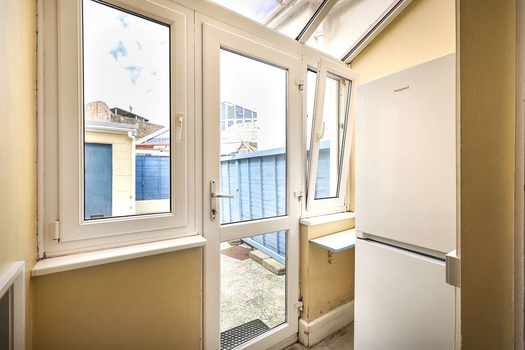 Additional image 6 of 2 bed property for sale4, Victoria Terrace, St Sampson's, Guernsey GY2