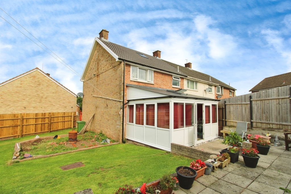3 bed end terrace house for saleBronte Close, Llanrumney, Cardiff CF3
