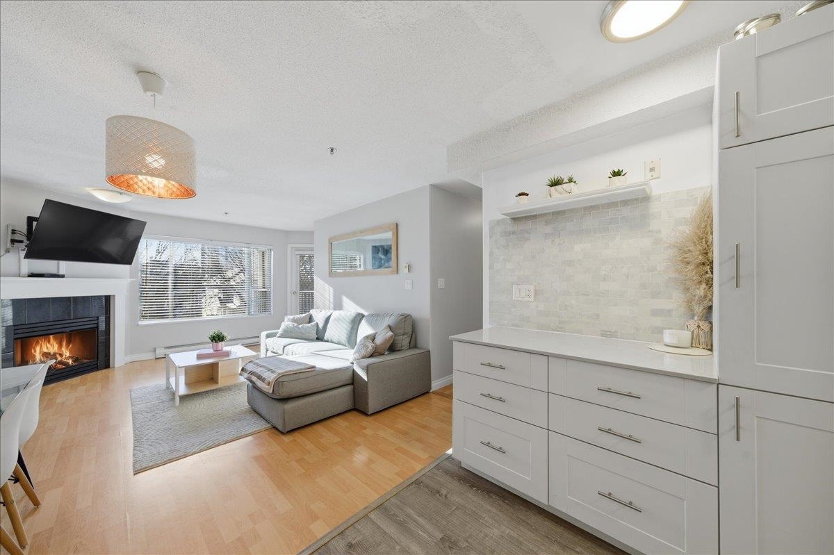 303-1433 1st Avenue E, Vancouver, BC, V5N 1A4