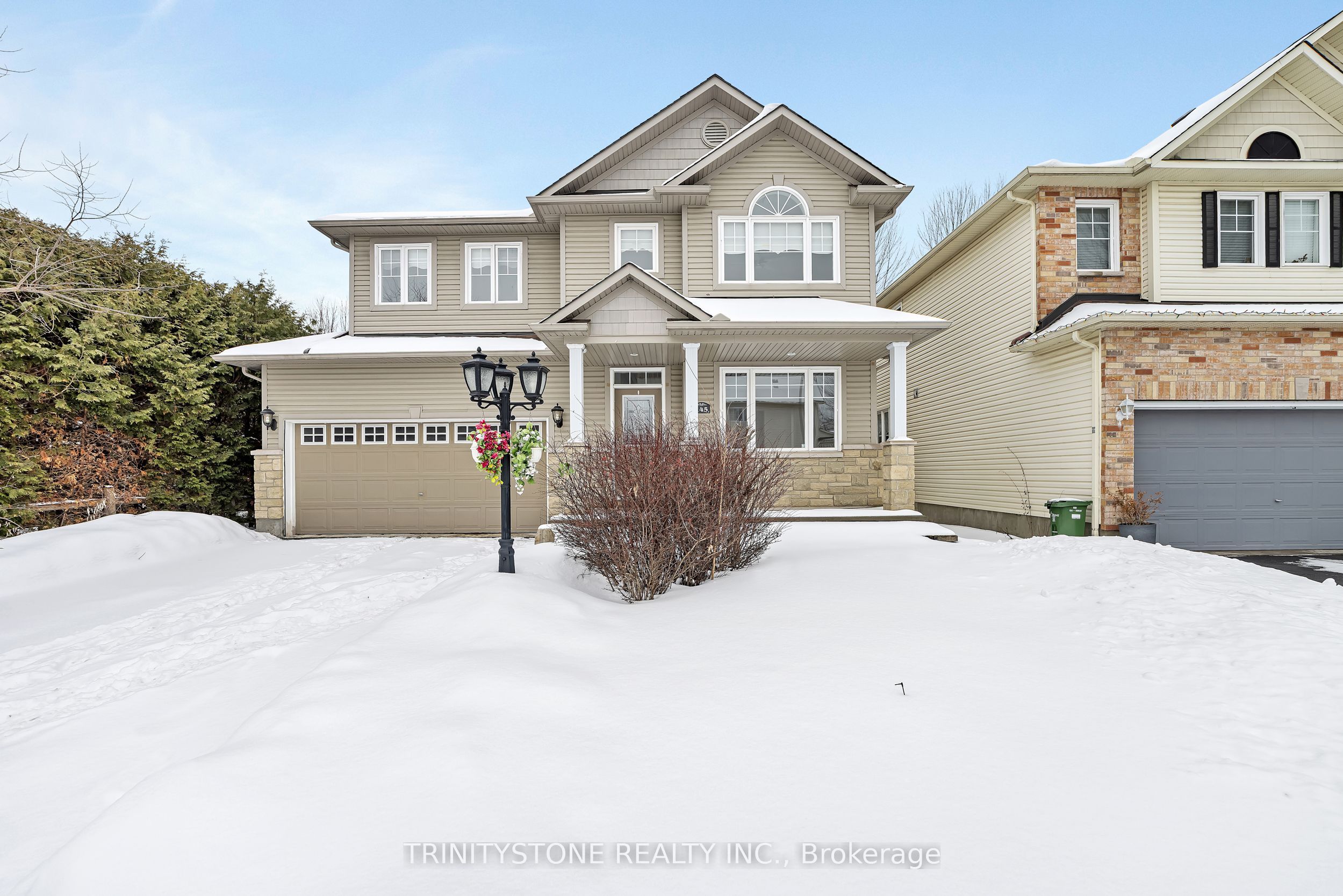 Additional image 2 of 145 Arrowwood Drive, Ottawa, ON, K2S 2G3