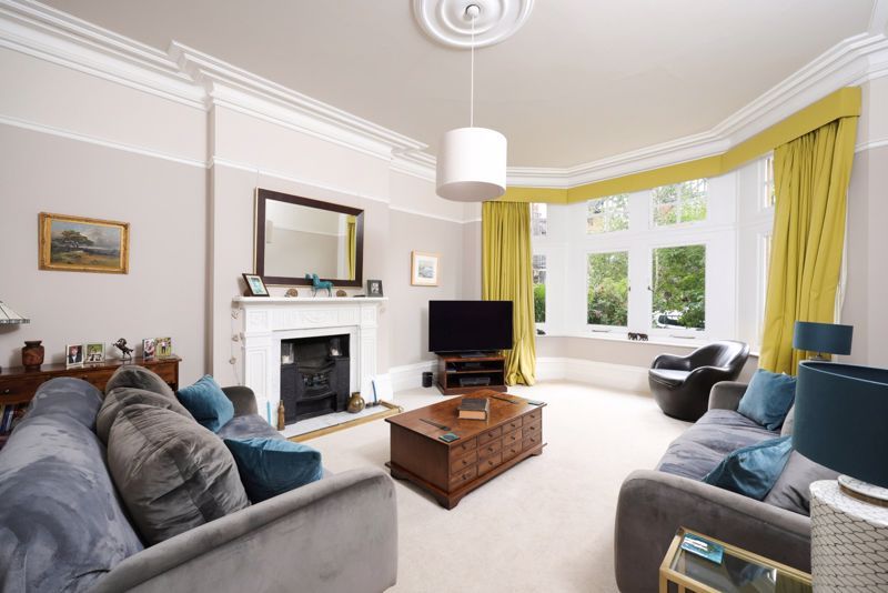 3 bed flat for saleDownleaze, Stoke Bishop, Bristol BS9 photo 3
