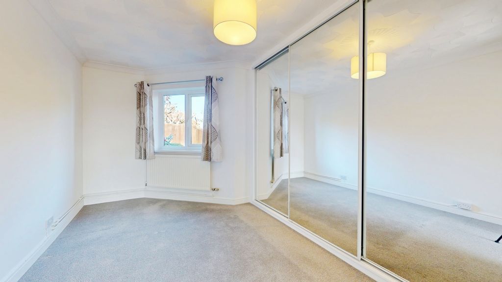Additional image 4 of 2 bed flat for salePantbach Road, Rhiwbina, Cardiff CF14