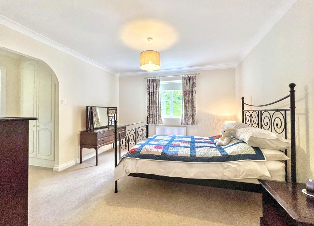 Additional image 26 of 4 bed detached house for saleOutstanding Family Home 8 Walnut Grove, Crick, Caldicot, Monmouthshire NP26
