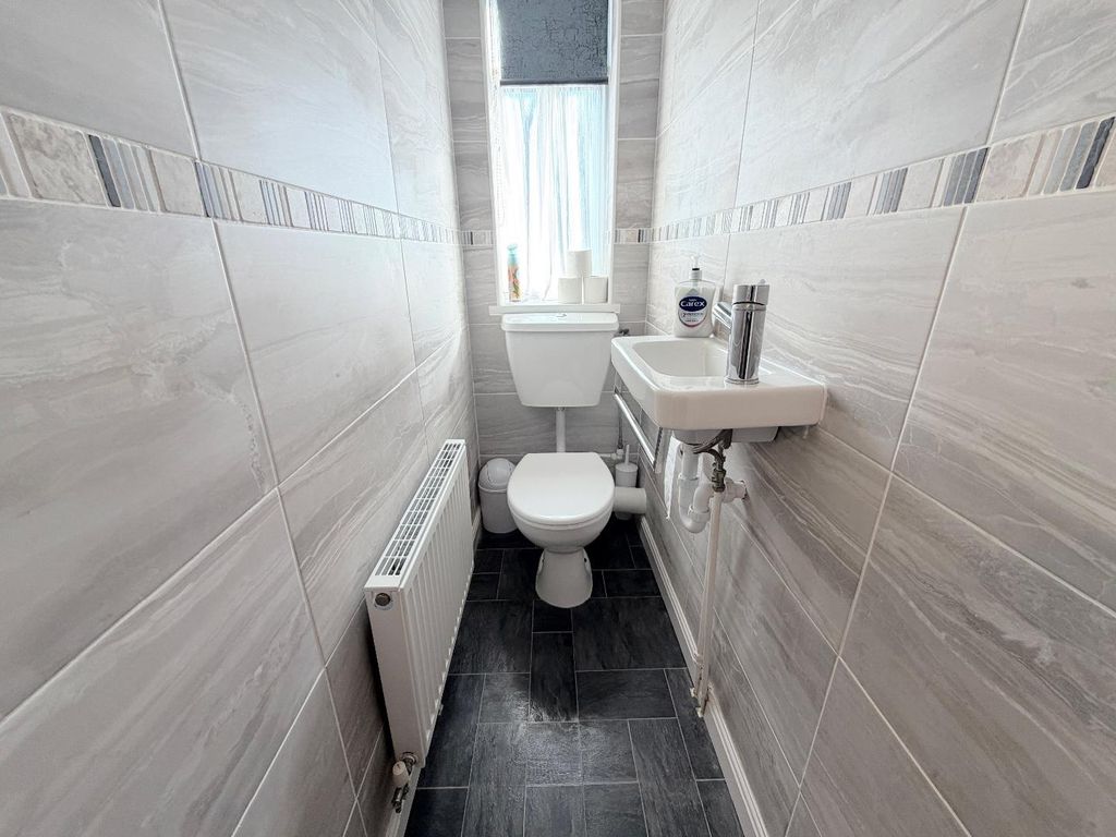 Additional image 3 of 4 bed semi-detached house for saleBolton Grove, Seaton Carew, Hartlepool TS25