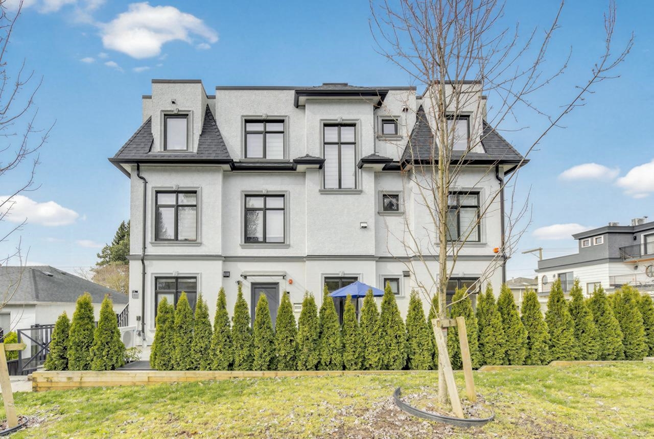 7709 Granville Street, Vancouver, BC, V6P 4Y9
