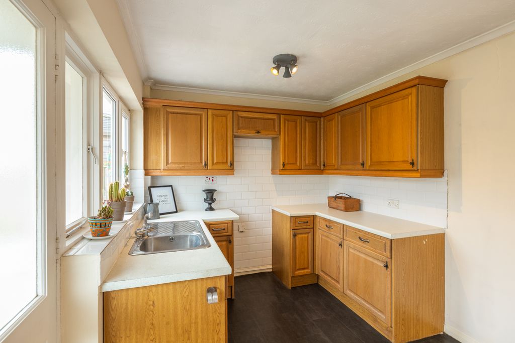 Additional image 9 of 3 bed semi-detached house for saleLa Tonnelle Clos Vale Road, St. Sampson, Guernsey GY2