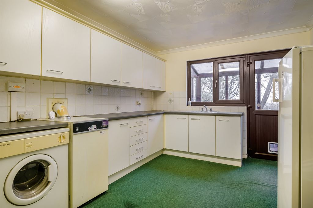 Additional image 8 of 4 bed detached house for salePwll-Pen Court, Hartridge Farm Road, Llanwern, Newport, Newport NP18