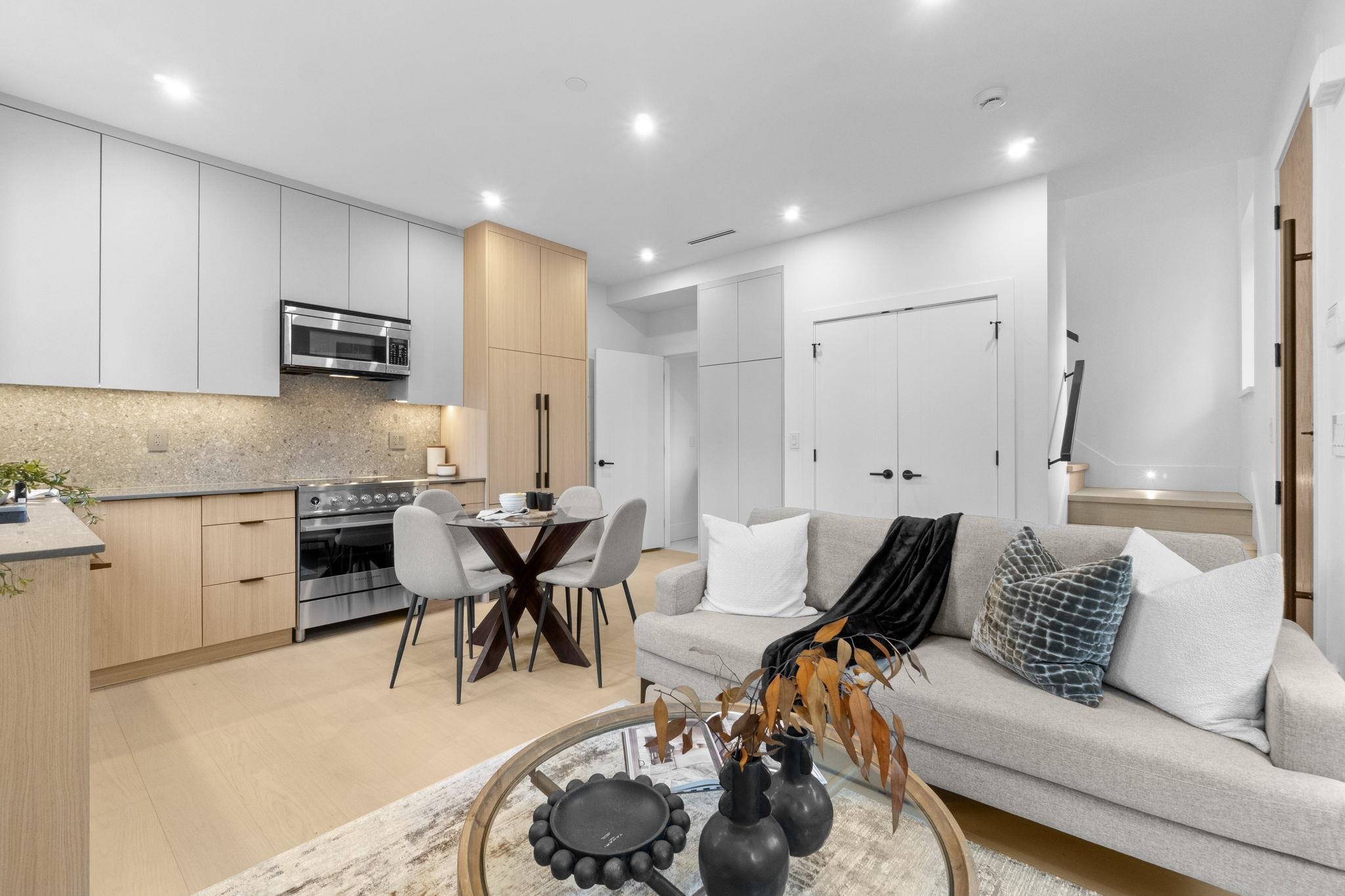 1947 13th Avenue E, Vancouver, BC, V5N 2C3