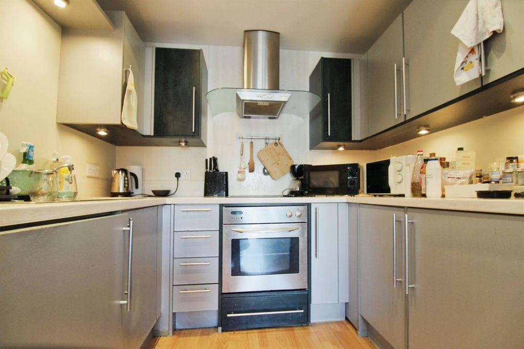 Additional image 8 of 1 bed detached house for saleLandmark Place, Cardiff CF10