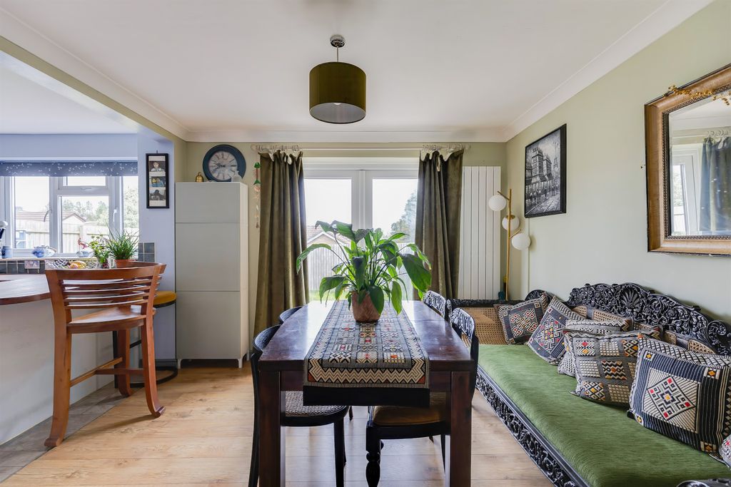 Additional image 9 of 4 bed detached house for saleAmberheart Drive, Thornhill, Cardiff CF14