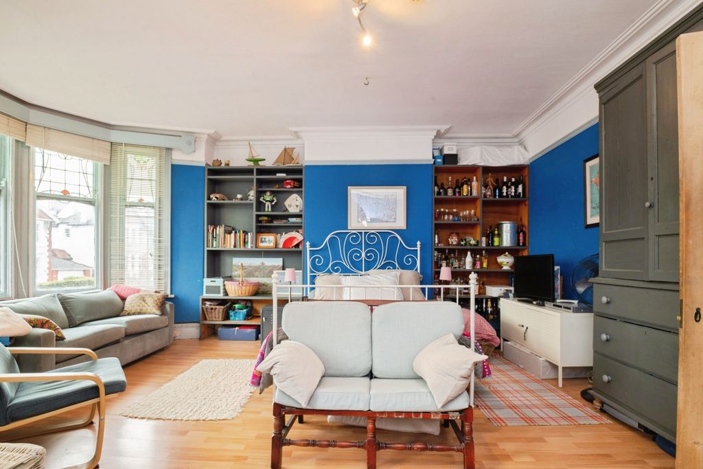 Additional image 12 of 5 bed end terrace house for salePencisely Road, Cardiff CF5