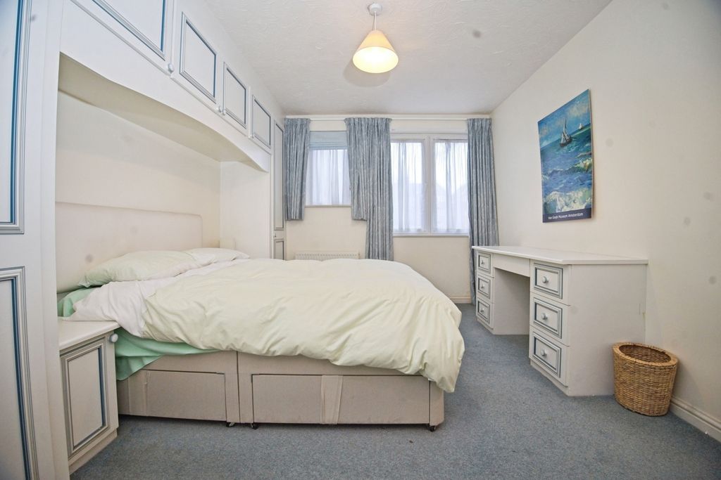 Additional image 12 of 2 bed flat for saleHalliard Court, Barquentine Place, Cardiff CF10