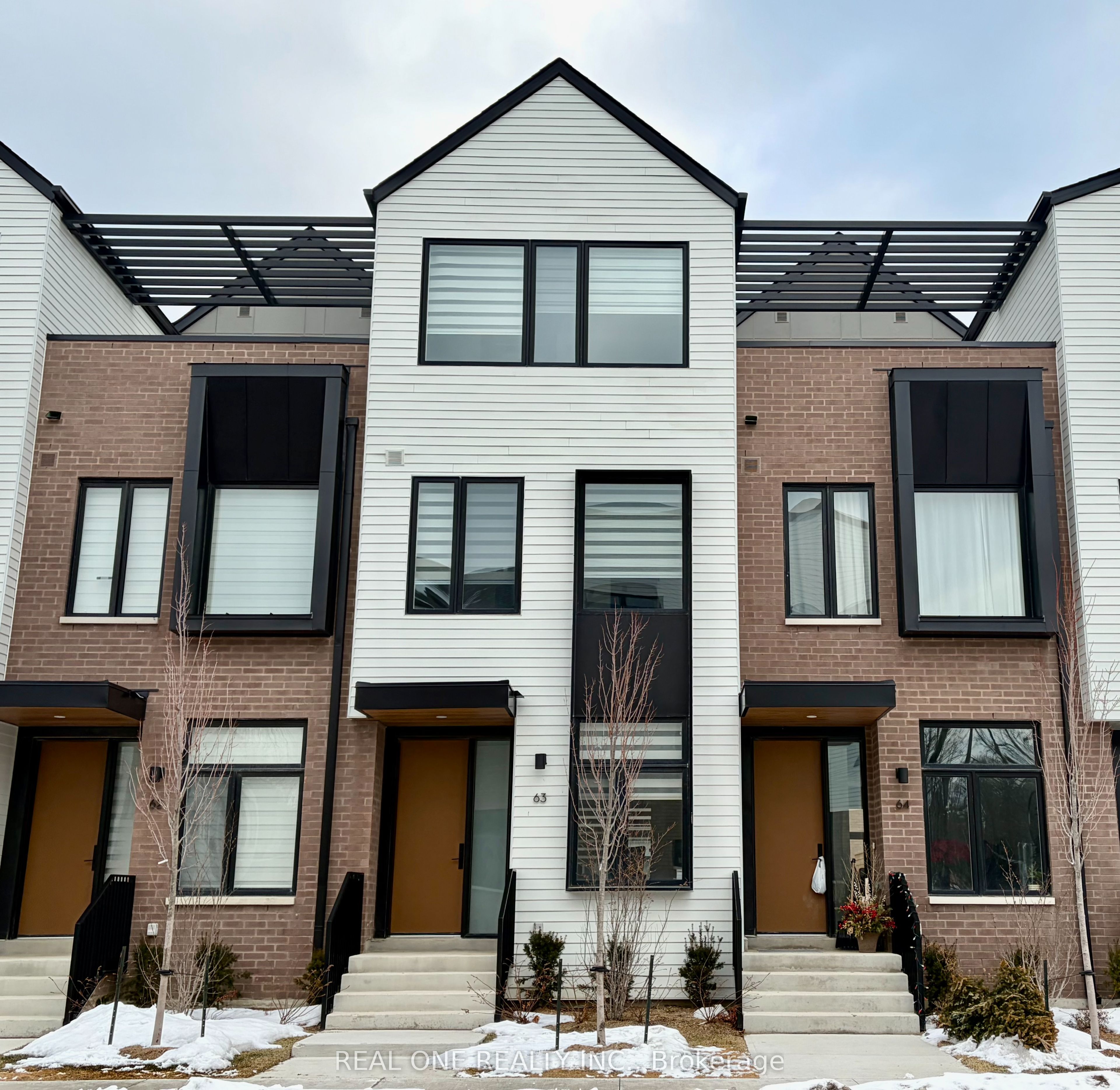 63-35 Lou Parsons Way, Mississauga, ON, L5H 0B2
