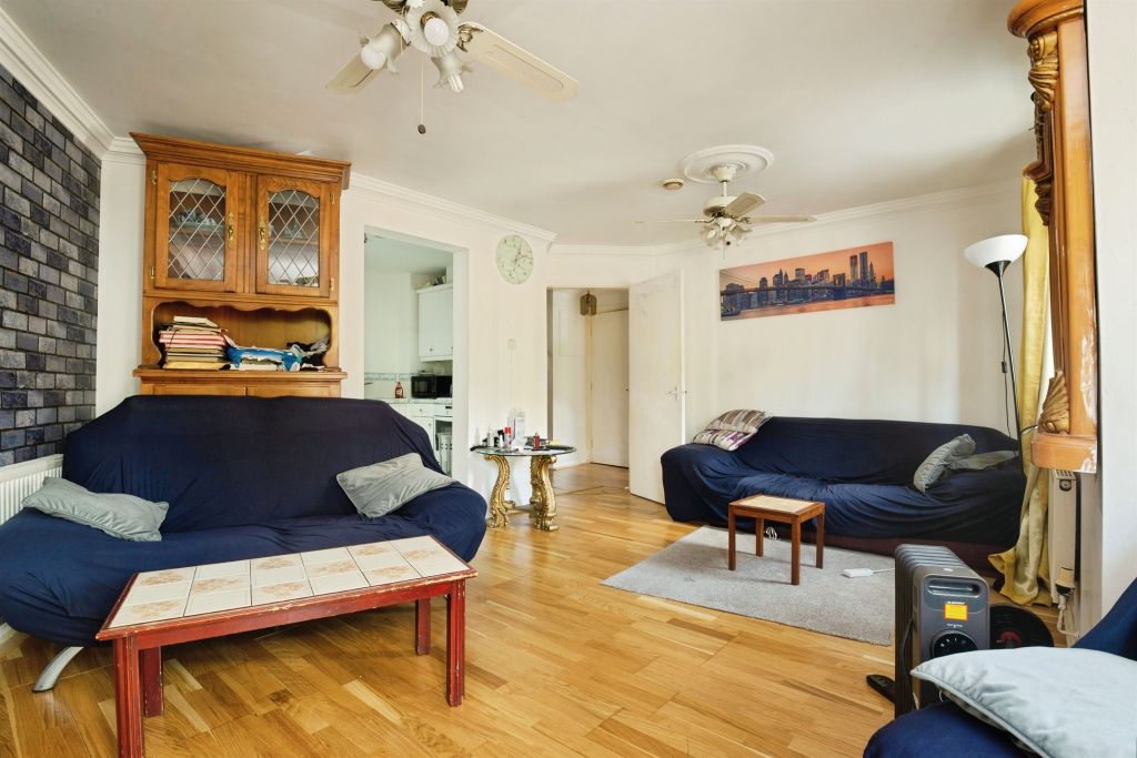 Additional image 2 of 1 bed flat for saleTaffs Mead Embankment, Cardiff CF11