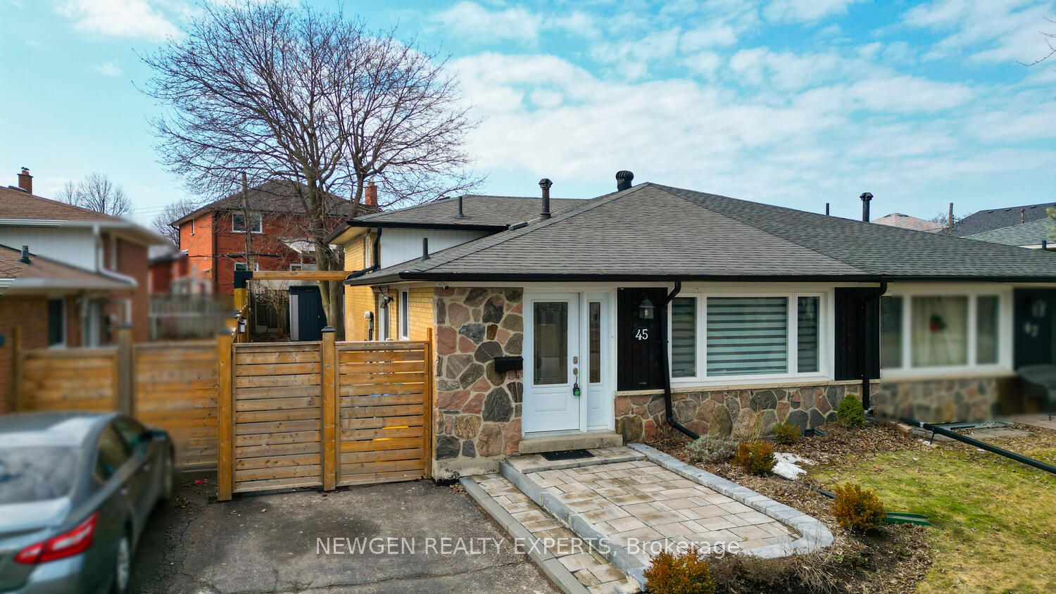 45 Grange Drive, Brampton, ON, L6X 2H1