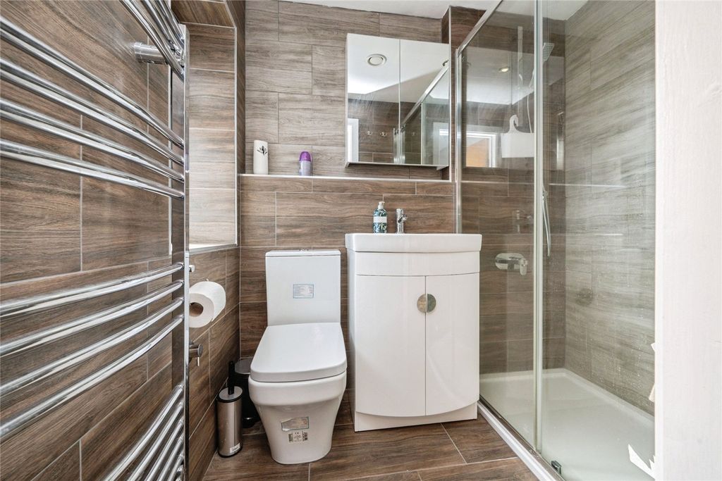 Additional image 32 of 8 bed detached house for saleGreen End Road, Bedford, Bedfordshire MK43