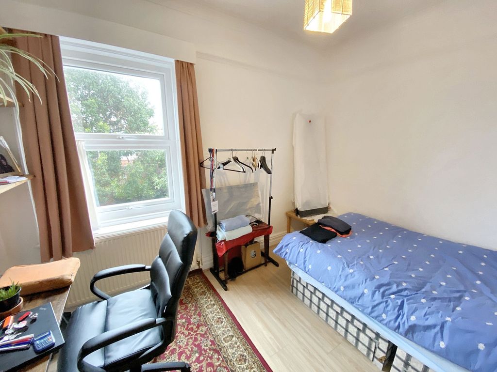 Additional image 20 of 7 bed semi-detached house for saleHolywell Avenue, Monkseaton, Whitley Bay NE26