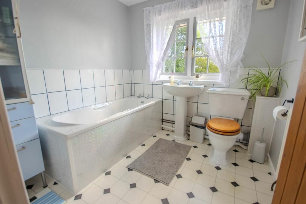 Additional image 30 of 4 bed detached house for saleAbergavenny Road, Pontypool NP4