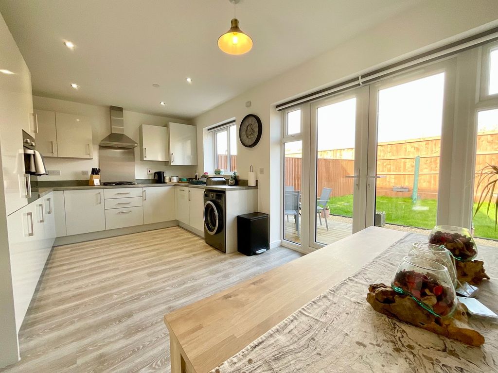Additional image 6 of 3 bed semi-detached house for saleChapel Field Way, Newport NP19