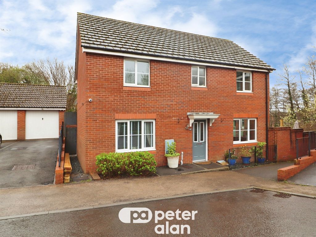 4 bed detached house for saleCottingham Drive, Pontprennau, Cardiff CF23