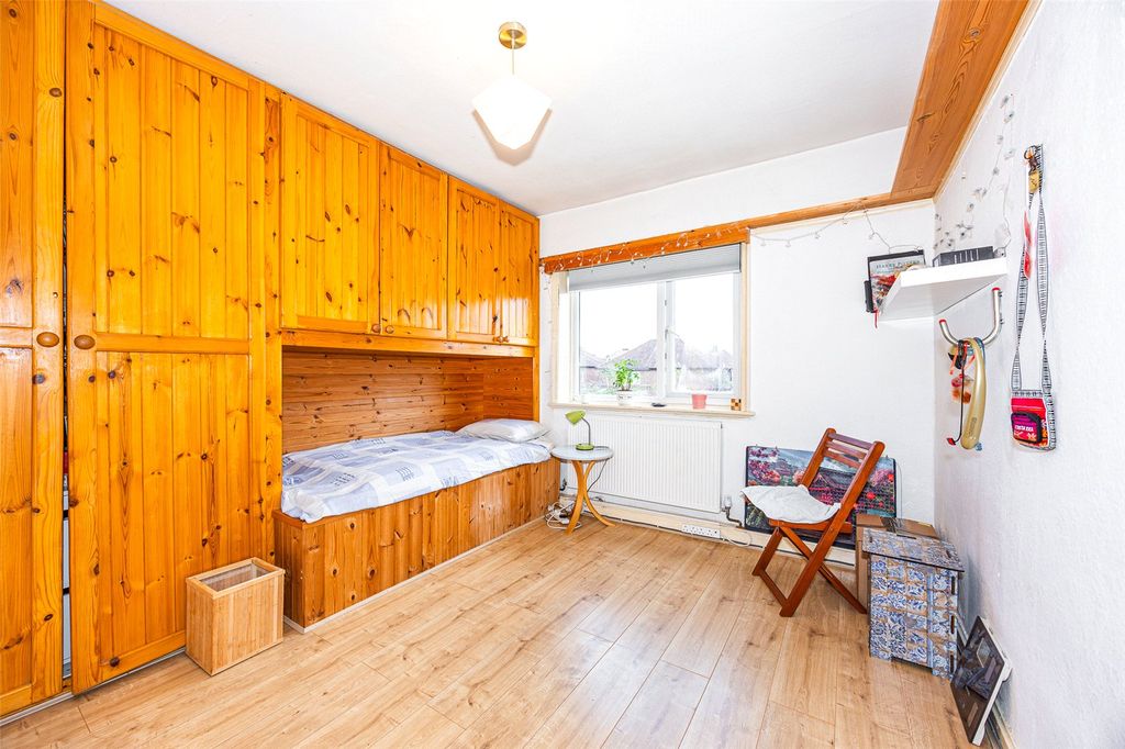 Additional image 6 of 3 bed semi-detached house for saleColin Close, Colindale NW9