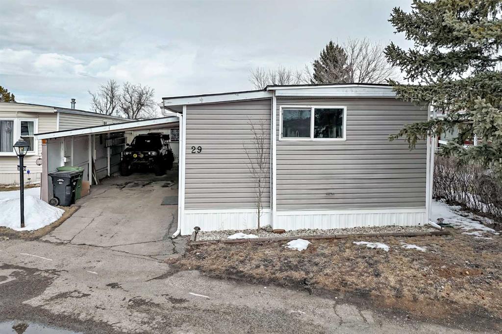 Additional image 2 of 29-3223 83 Street NW, Calgary, AB, t3b 5n1