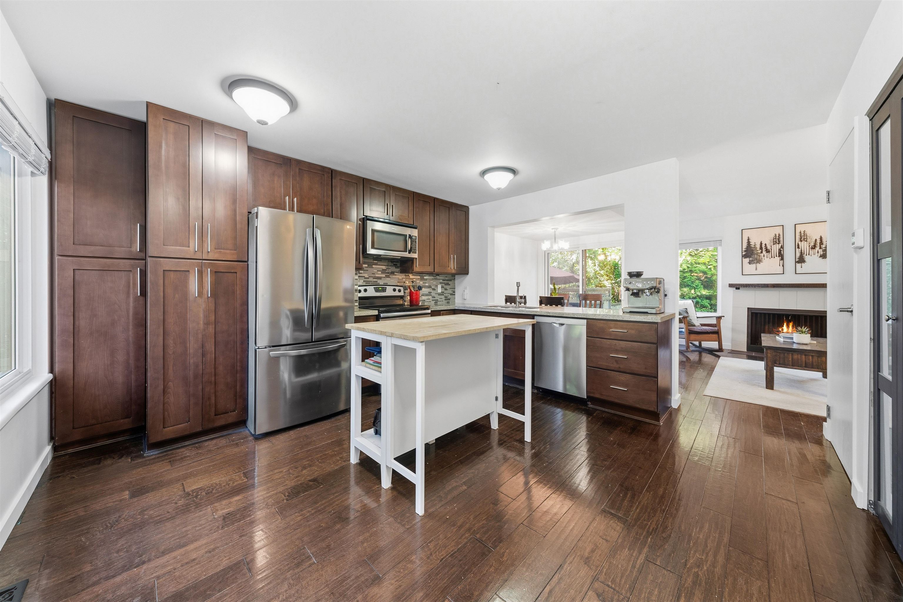 4742 Laurelwood Place, Burnaby, BC, V5G 4B2