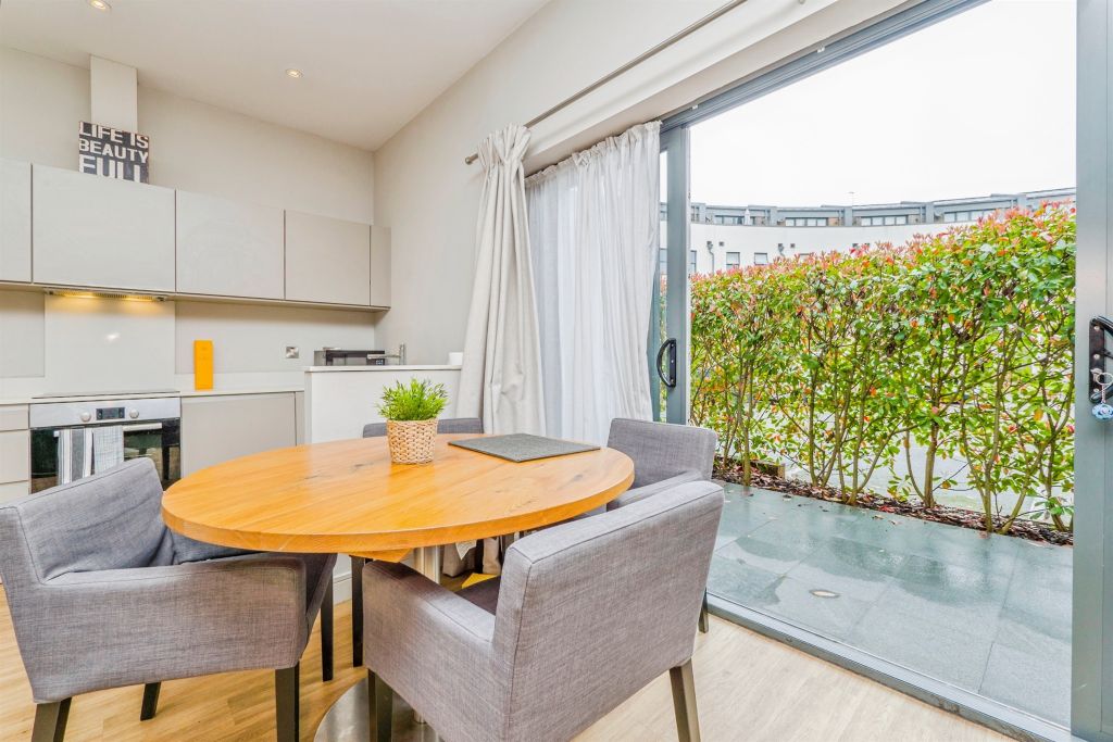 Additional image 7 of 2 bed flat for saleRomilly Crescent, Cardiff CF11