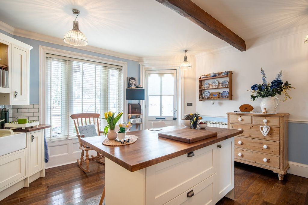 Additional image 4 of 2 bed property for sale13 Pierson Road, St Helier JE2