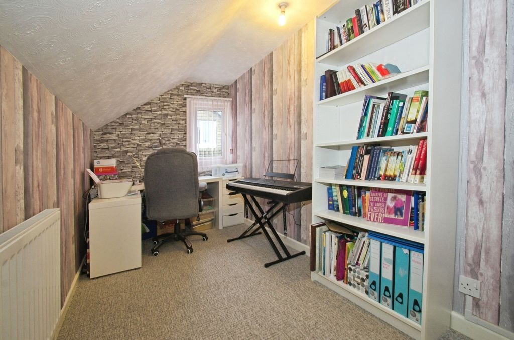Additional image 13 of 4 bed semi-detached house for saleAnthony Drive, Caerleon, Newport NP18