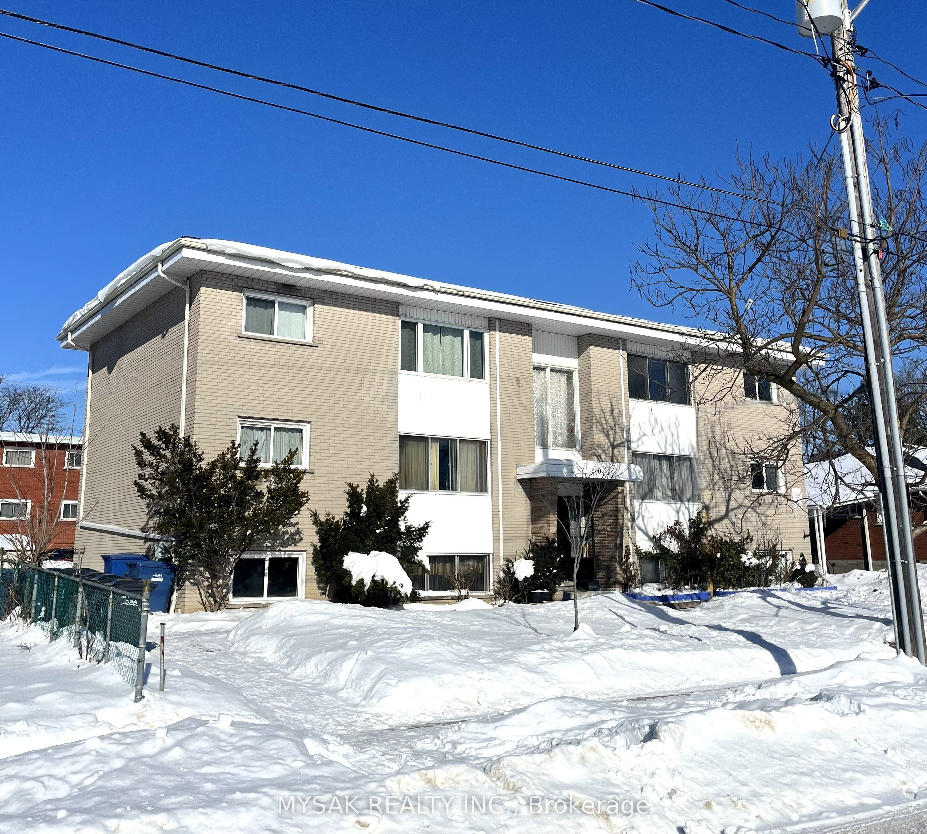 10 Plymouth Court, Guelph, ON, N1H 5W2