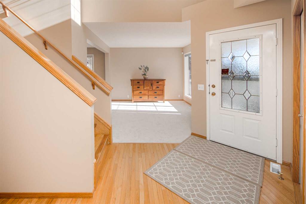 Additional image 5 of 110 Hampstead Rise NW, Calgary, AB, T3A 6B5