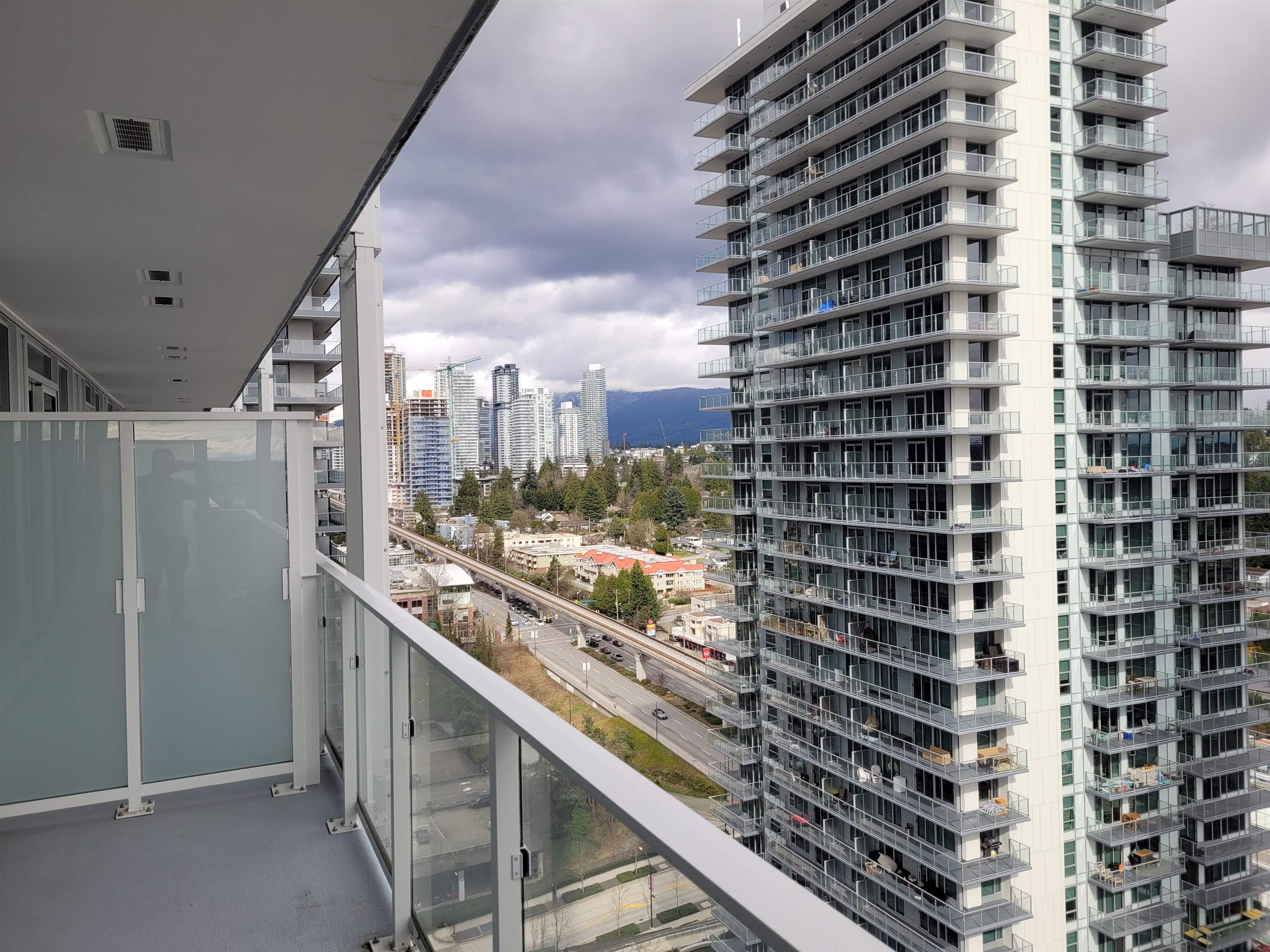 Additional image 6 of 2104-3833 Evergreen Place, Burnaby, BC, V3J 0M2