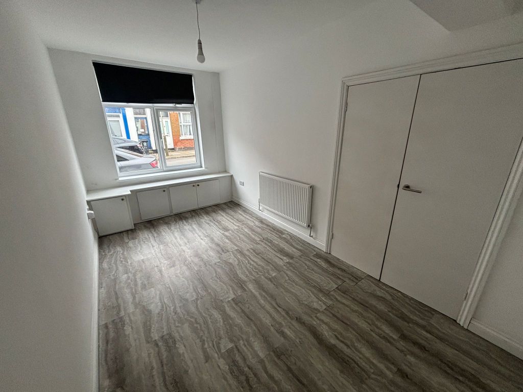 1 bed flat to rentBeatrice Road, Leicester LE3