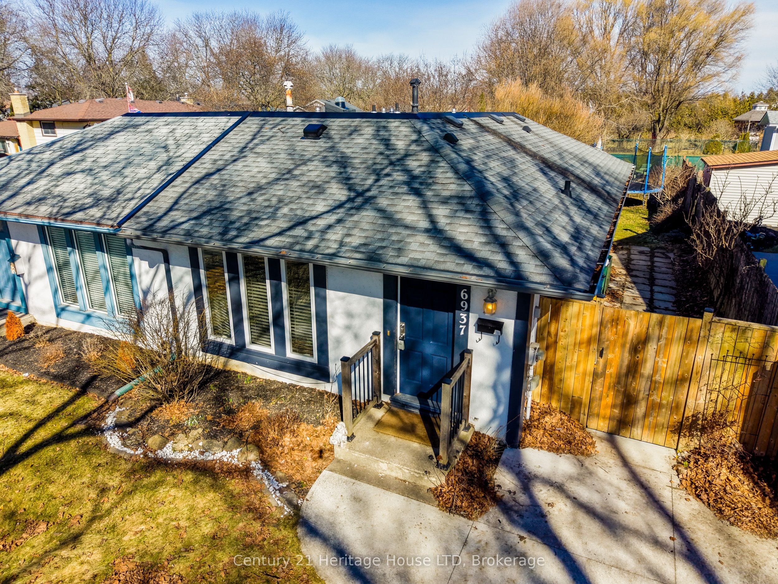 Additional image 2 of 6937 Dolphin Street, Niagara Falls, ON, L2E 6Y8
